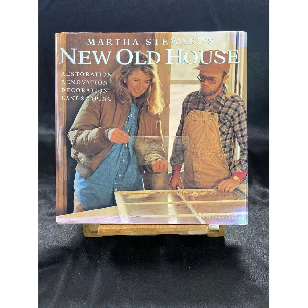 Martha Stewart's New Old House Restoration Renovation Hardcover Book 1992 1st Ed